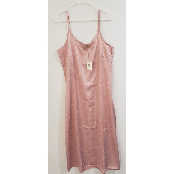 Women's size small long pink nightgown by Cost Plus World Market. NWT - Picture 1 of 3